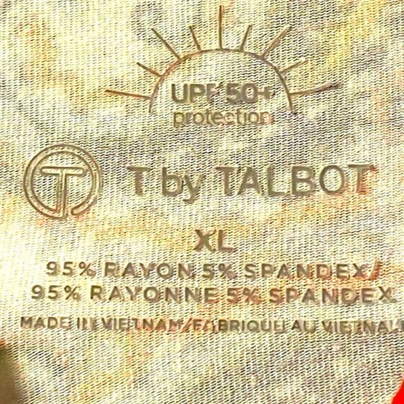 T by Talbots red, white, and blue paisley tab sleeve notch neck UPF 50 size XL - Picture 9 of 11